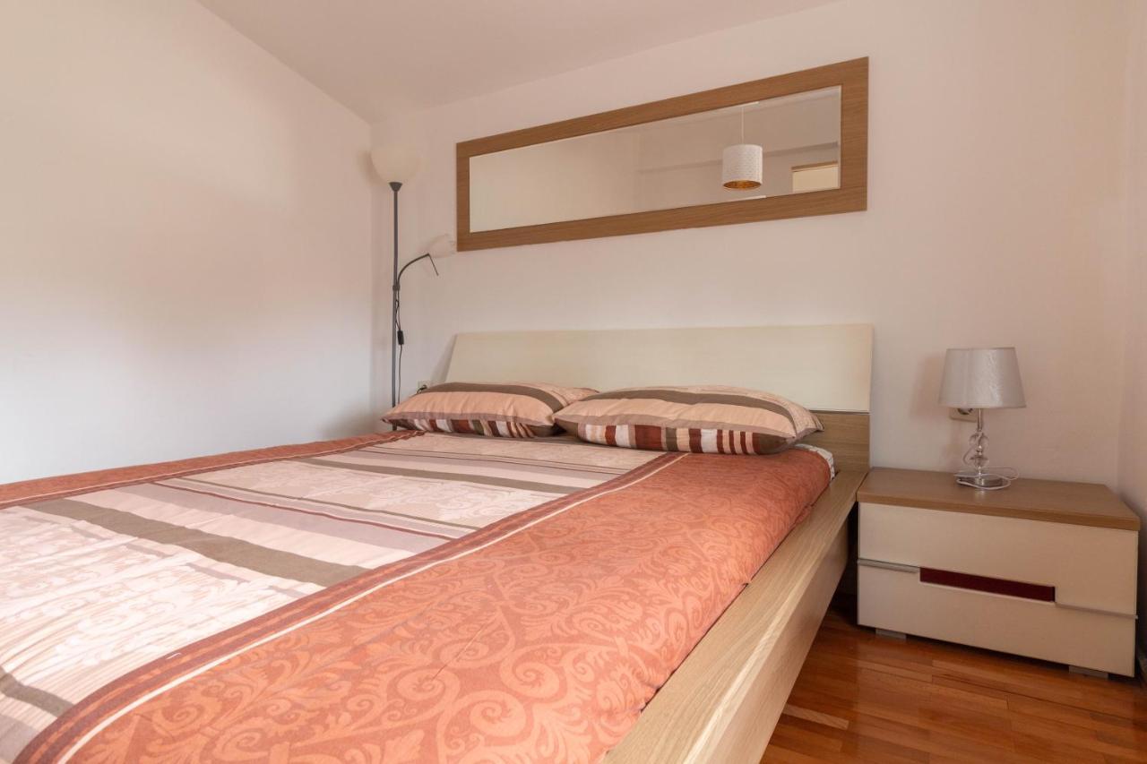 Modern Apartment Sara-Near The Beach Привлака Екстериор снимка